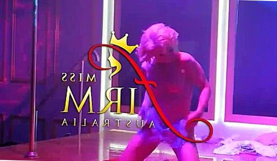 Потрясное порево, засадил стройняшке с клёвыми сиськами нагнув у раковины, порно видео