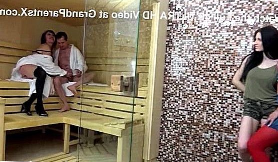 Красотка захотела узнать какой член скрывается у парня в штанах и малышка начала соблазнять брутального ебаря, порно видео