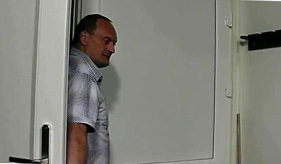 волосатая пизда крупным планом в женском туалете, порно видео